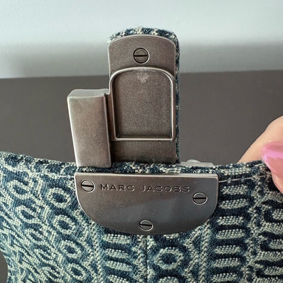 Authentic Marc Jacobs St. Marc Mini Top Handle - Picture 2 of 6